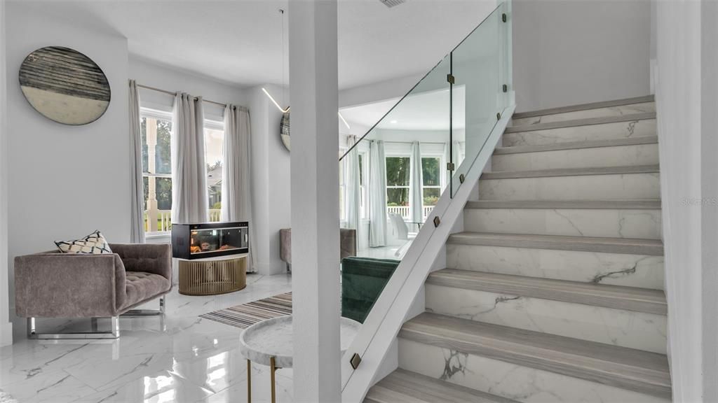 На продажу: $1,099,900 (6 спален, 5 ванн, 4621 Квадратных фут)