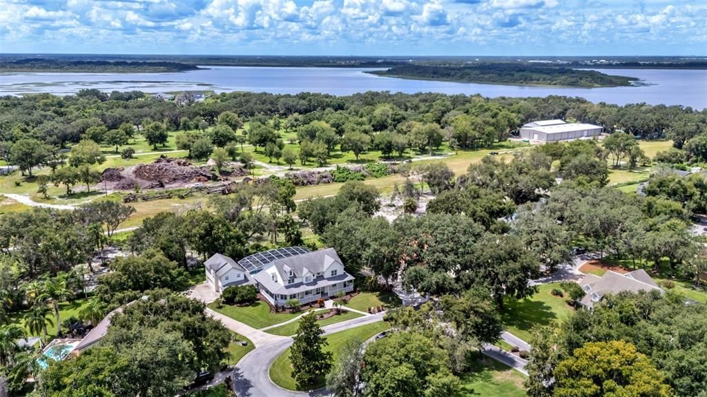 На продажу: $1,099,900 (6 спален, 5 ванн, 4621 Квадратных фут)