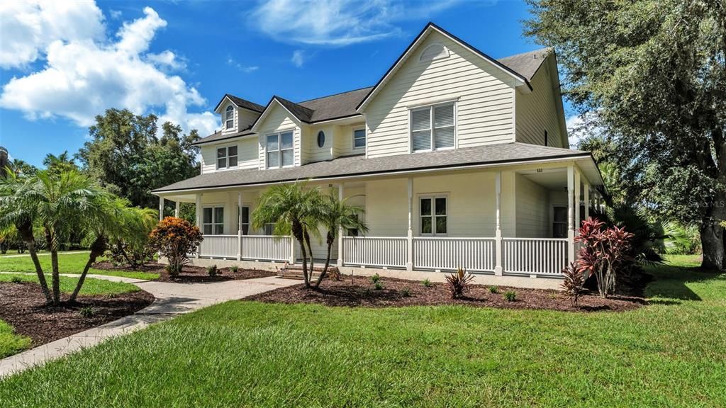 На продажу: $1,099,900 (6 спален, 5 ванн, 4621 Квадратных фут)