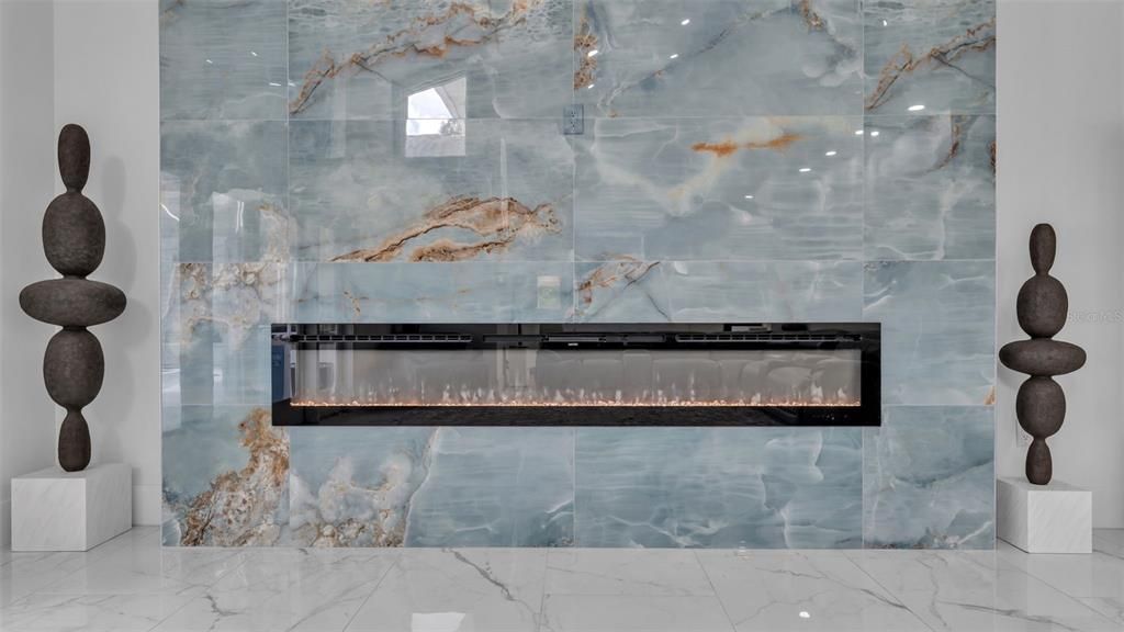 На продажу: $1,099,900 (6 спален, 5 ванн, 4621 Квадратных фут)