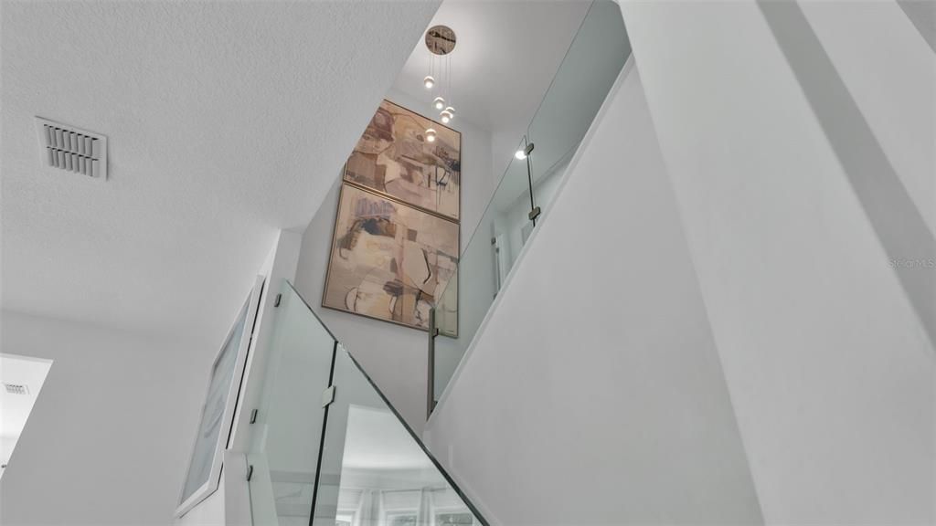 На продажу: $1,099,900 (6 спален, 5 ванн, 4621 Квадратных фут)