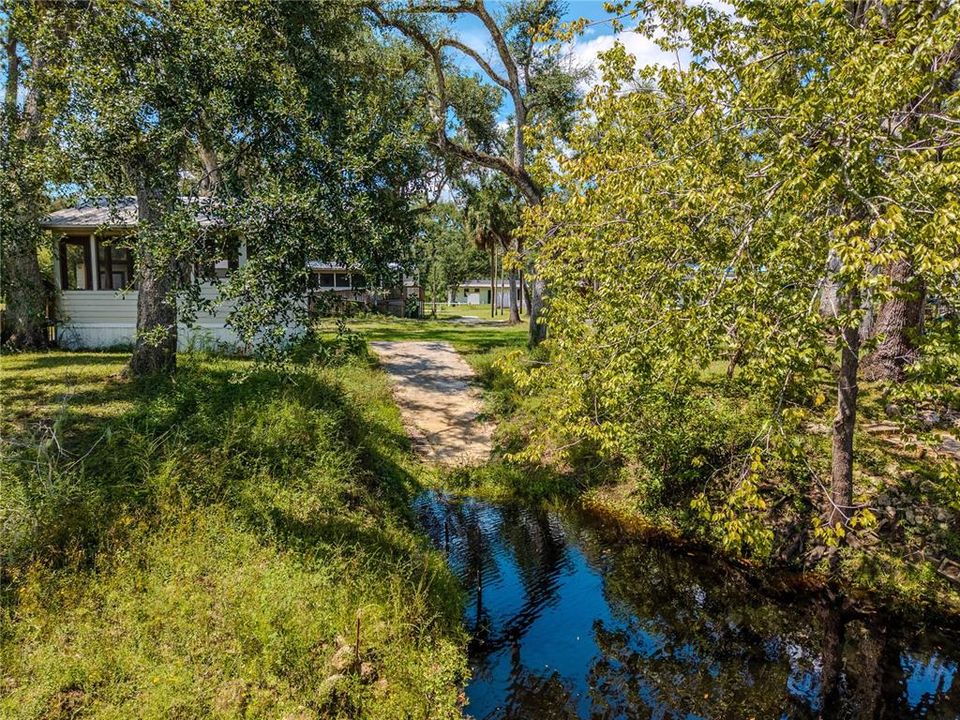 En Venta: $219,900 (2 camas, 2 baños, 896 Pies cuadrados)