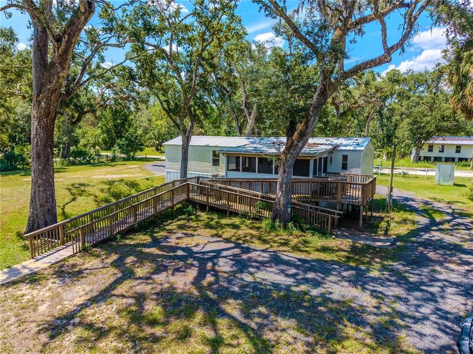 En Venta: $219,900 (2 camas, 2 baños, 896 Pies cuadrados)