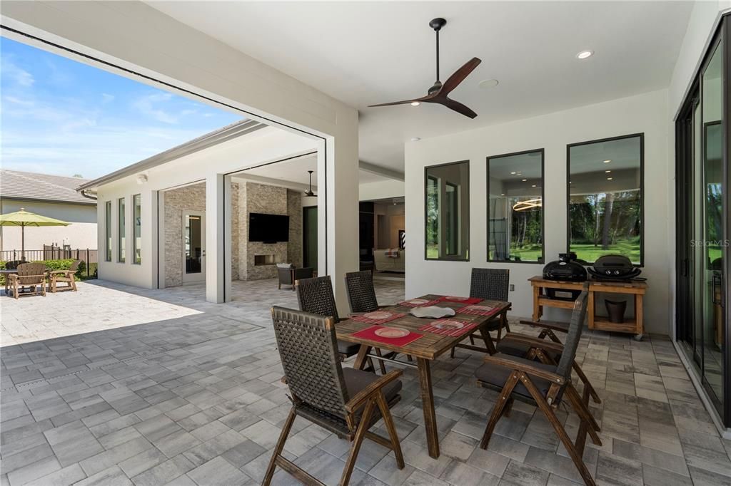 Active With Contract: $2,695,000 (4 beds, 5 baths, 4518 Square Feet)