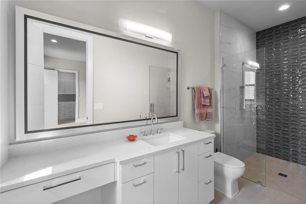 Active With Contract: $2,695,000 (4 beds, 5 baths, 4518 Square Feet)