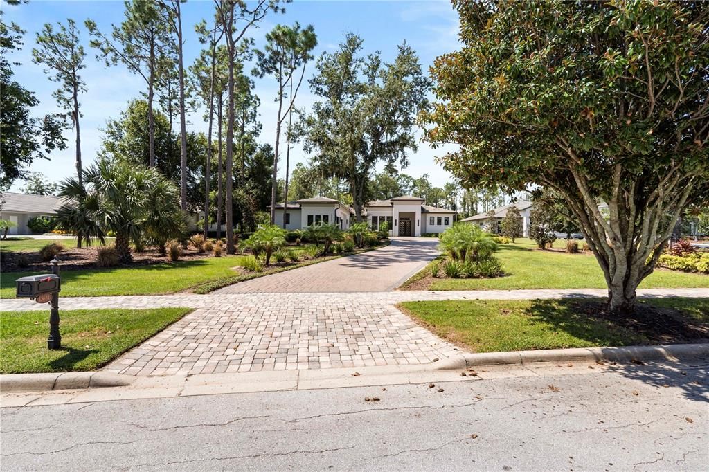 Active With Contract: $2,695,000 (4 beds, 5 baths, 4518 Square Feet)