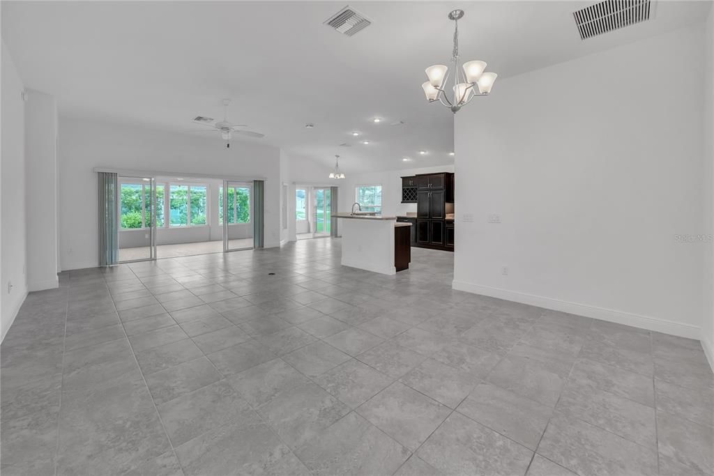 На продажу: $530,000 (3 спален, 3 ванн, 2056 Квадратных фут)