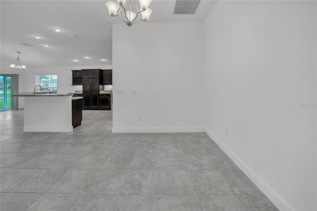 На продажу: $530,000 (3 спален, 3 ванн, 2056 Квадратных фут)