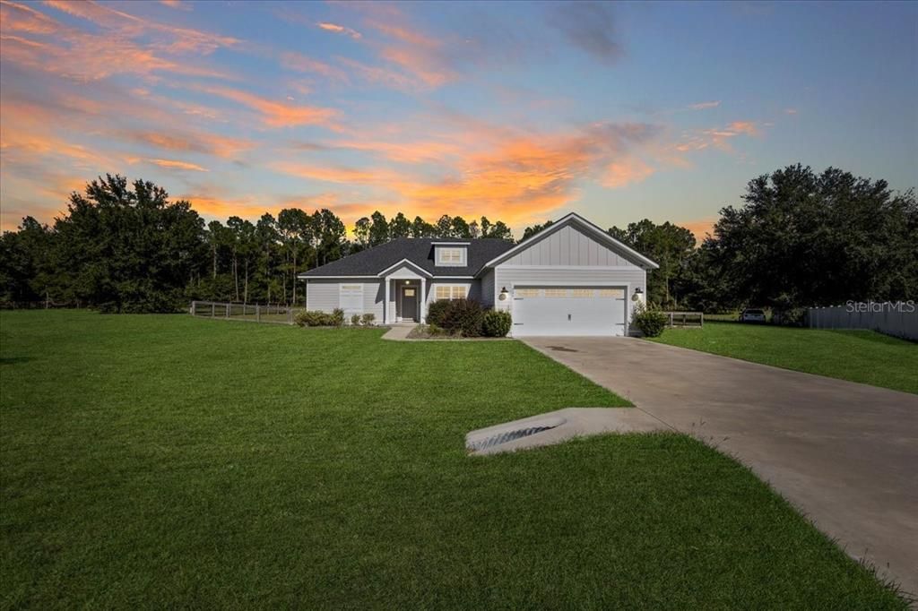 待售: $374,900 (4 贝兹, 2 浴室, 1796 平方英尺)