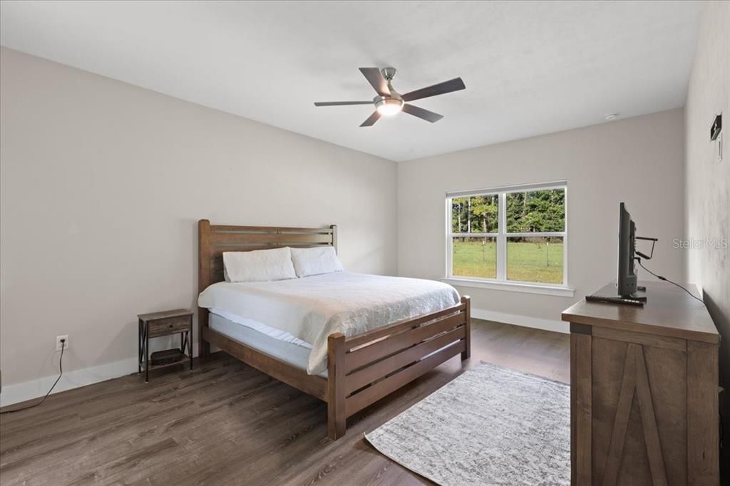 待售: $374,900 (4 贝兹, 2 浴室, 1796 平方英尺)