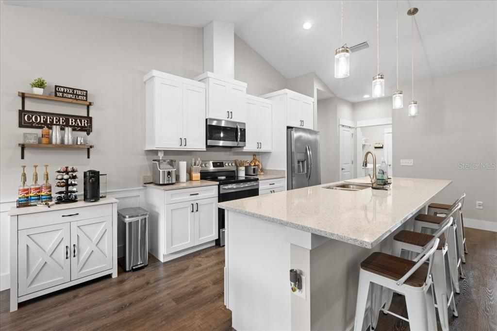 待售: $374,900 (4 贝兹, 2 浴室, 1796 平方英尺)