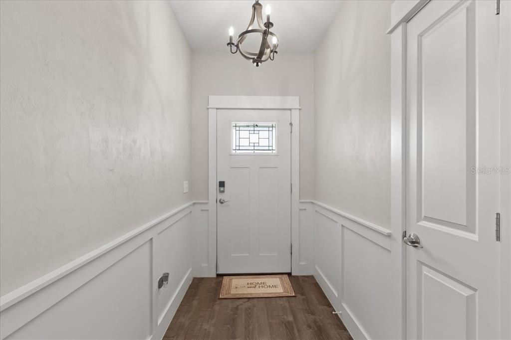 待售: $374,900 (4 贝兹, 2 浴室, 1796 平方英尺)