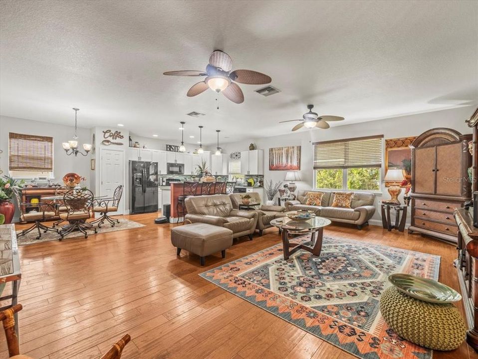 En Venta: $450,000 (3 camas, 2 baños, 1680 Pies cuadrados)