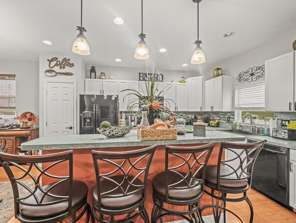 En Venta: $450,000 (3 camas, 2 baños, 1680 Pies cuadrados)