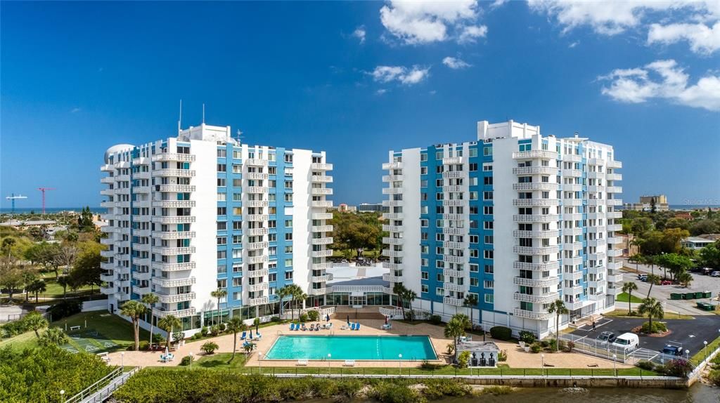 For Sale: $139,900 (1 beds, 1 baths, 822 Square Feet)