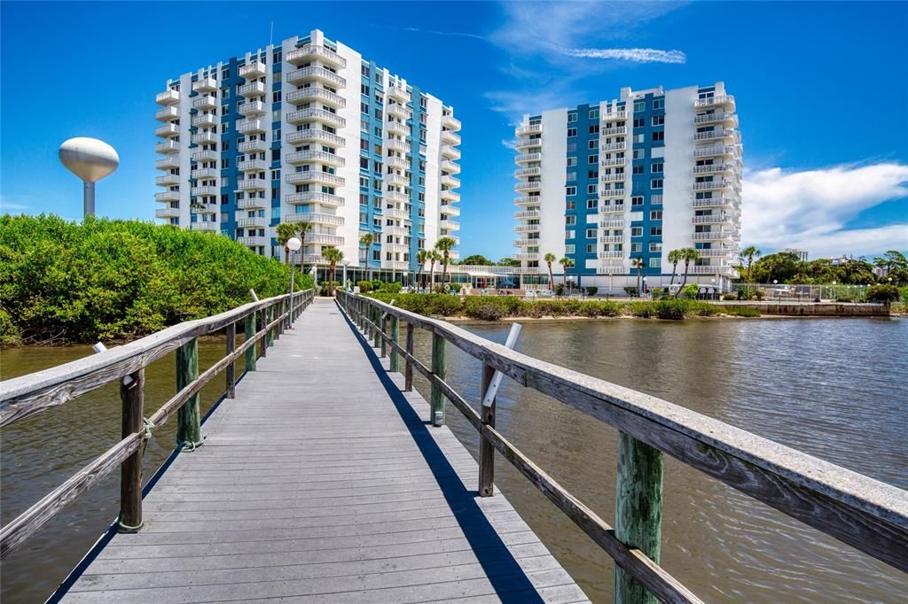 For Sale: $139,900 (1 beds, 1 baths, 822 Square Feet)