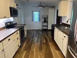 合同活跃: $264,000 (2 贝兹, 2 浴室, 1008 平方英尺)