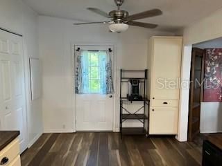 合同活跃: $264,000 (2 贝兹, 2 浴室, 1008 平方英尺)