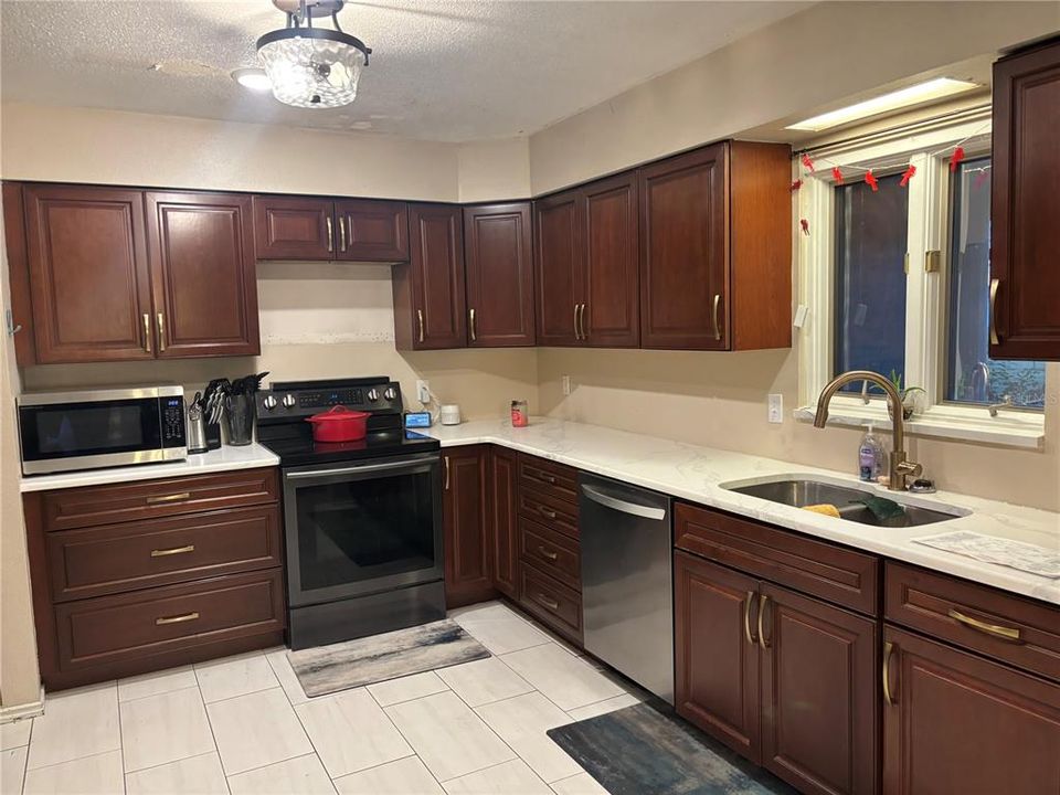 На продажу: $530,000 (3 спален, 3 ванн, 3006 Квадратных фут)