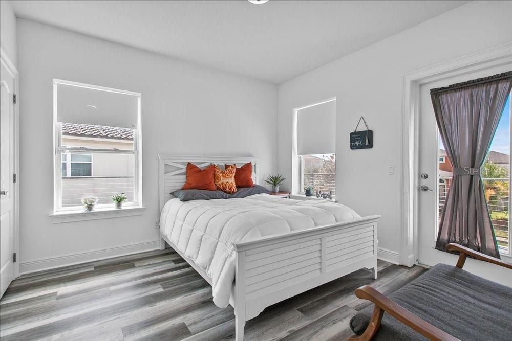 待售: $1,580,000 (4 贝兹, 3 浴室, 4037 平方英尺)