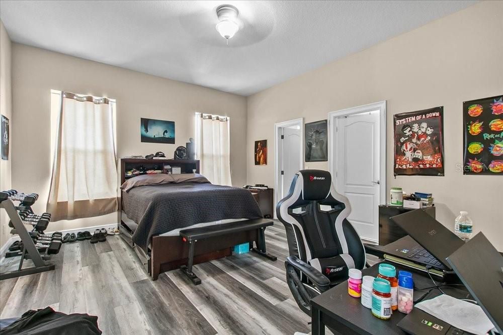 待售: $1,580,000 (4 贝兹, 3 浴室, 4037 平方英尺)