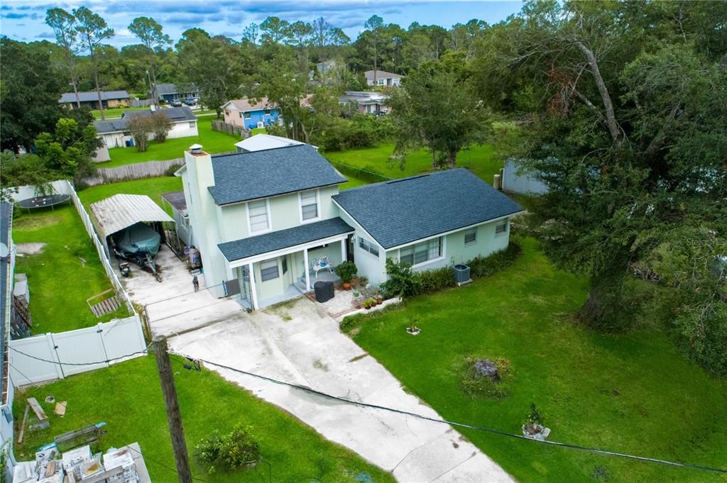 Activo con contrato: $294,999 (4 camas, 2 baños, 1700 Pies cuadrados)