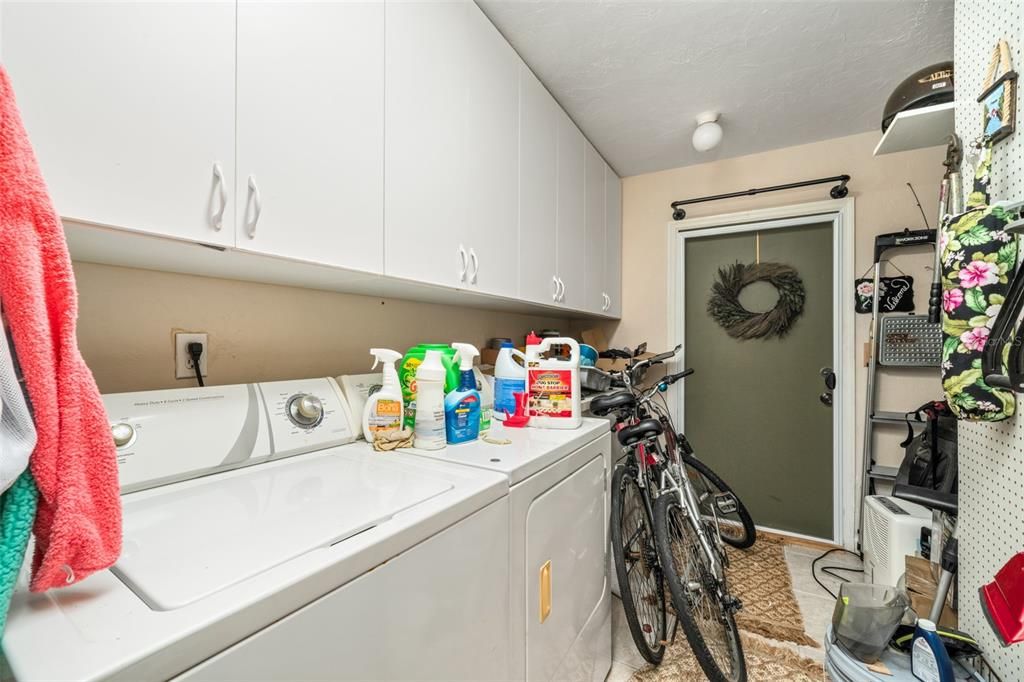 待售: $159,900 (2 贝兹, 2 浴室, 1482 平方英尺)