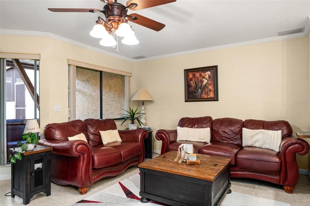 待售: $159,900 (2 贝兹, 2 浴室, 1482 平方英尺)