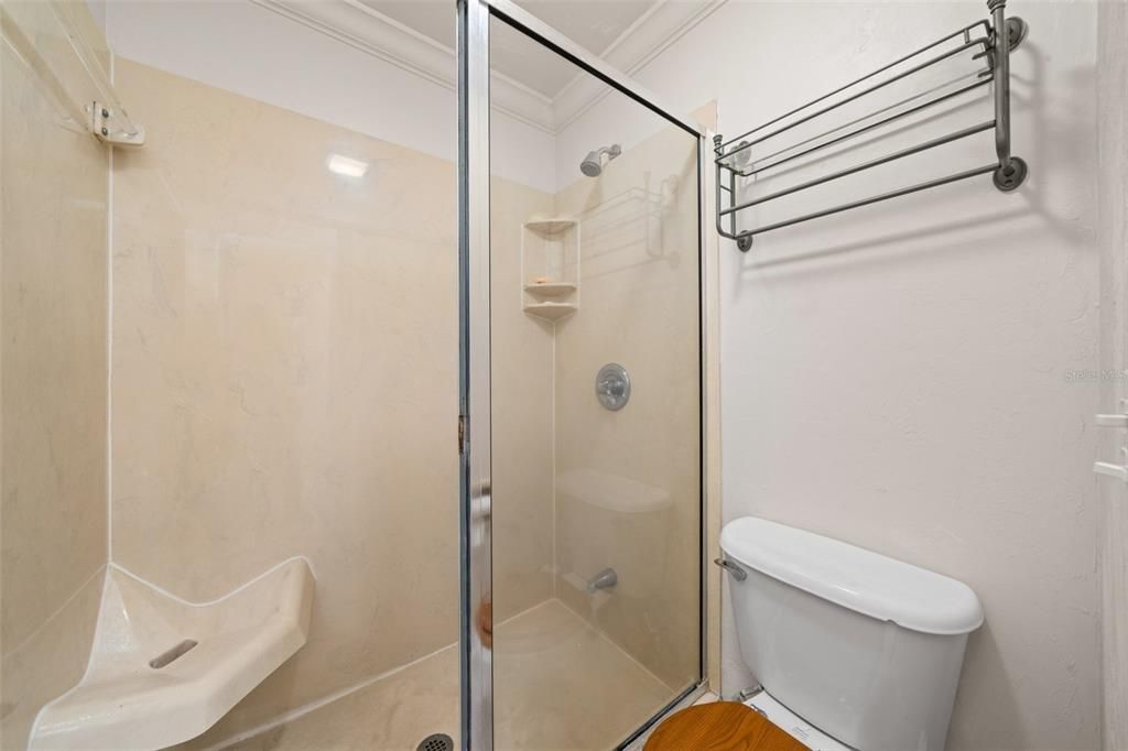 待售: $159,900 (2 贝兹, 2 浴室, 1482 平方英尺)