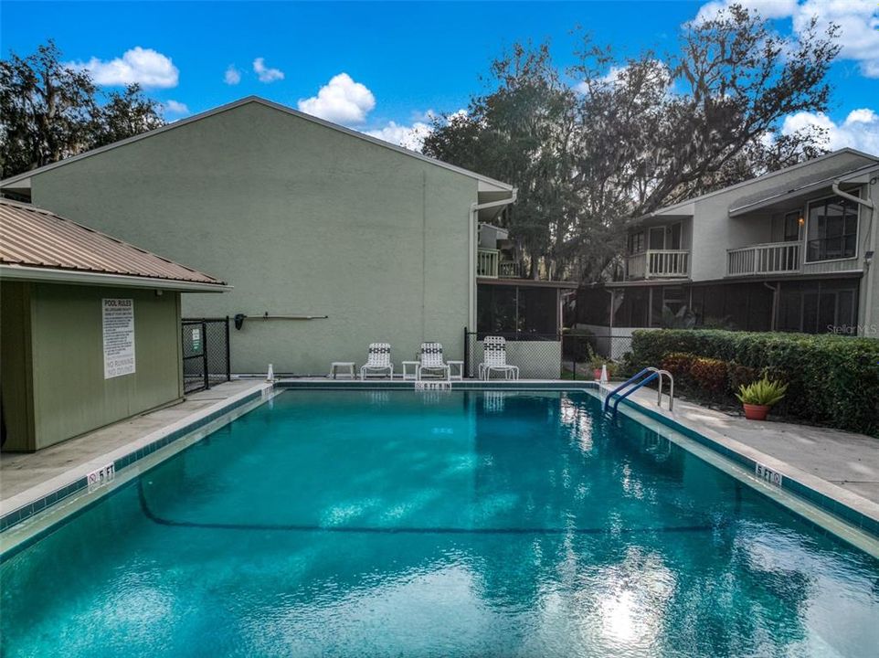 待售: $159,900 (2 贝兹, 2 浴室, 1482 平方英尺)