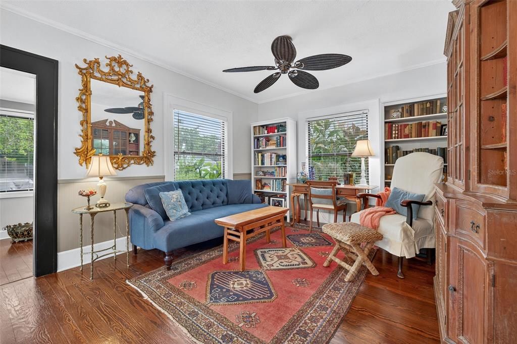 Active With Contract: $699,000 (2 beds, 2 baths, 1293 Square Feet)