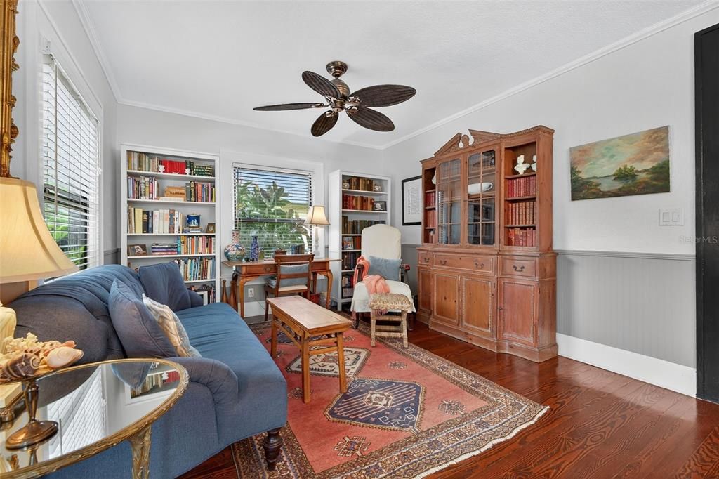 Active With Contract: $699,000 (2 beds, 2 baths, 1293 Square Feet)