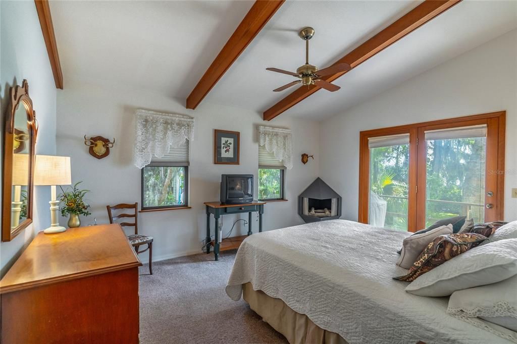 For Sale: $659,000 (3 beds, 2 baths, 1362 Square Feet)