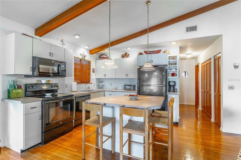 For Sale: $659,000 (3 beds, 2 baths, 1362 Square Feet)