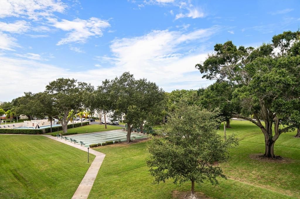 Active With Contract: $135,000 (2 beds, 1 baths, 905 Square Feet)