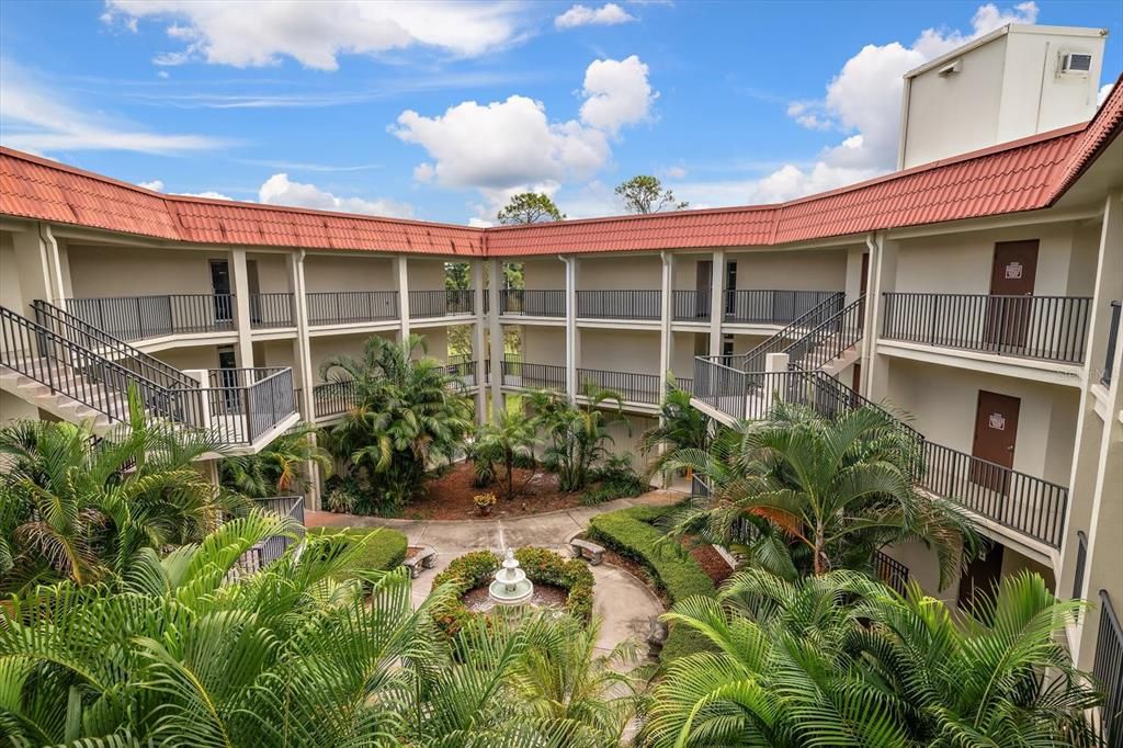 Active With Contract: $135,000 (2 beds, 1 baths, 905 Square Feet)