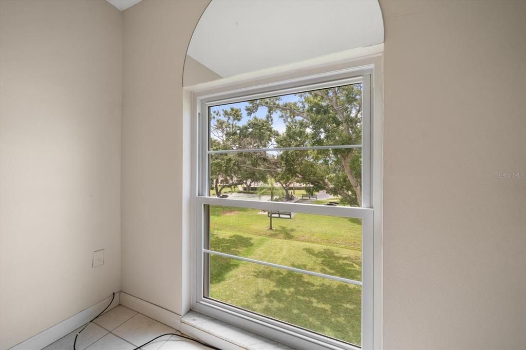 Active With Contract: $135,000 (2 beds, 1 baths, 905 Square Feet)