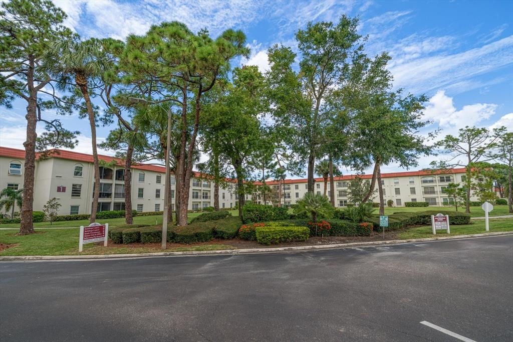 Active With Contract: $135,000 (2 beds, 1 baths, 905 Square Feet)