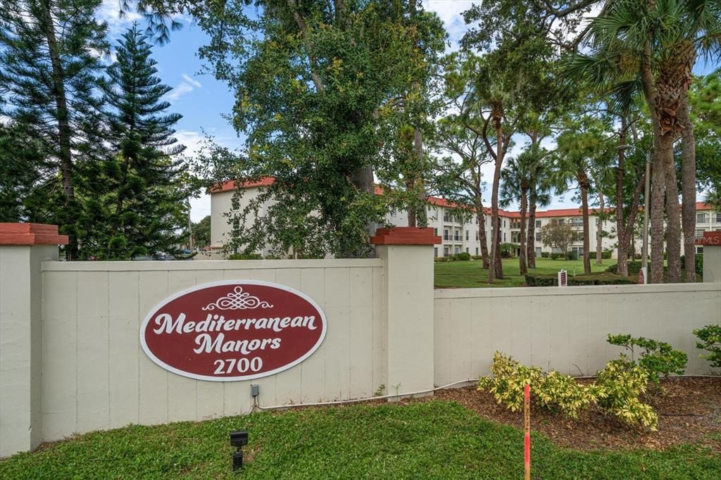 Active With Contract: $135,000 (2 beds, 1 baths, 905 Square Feet)