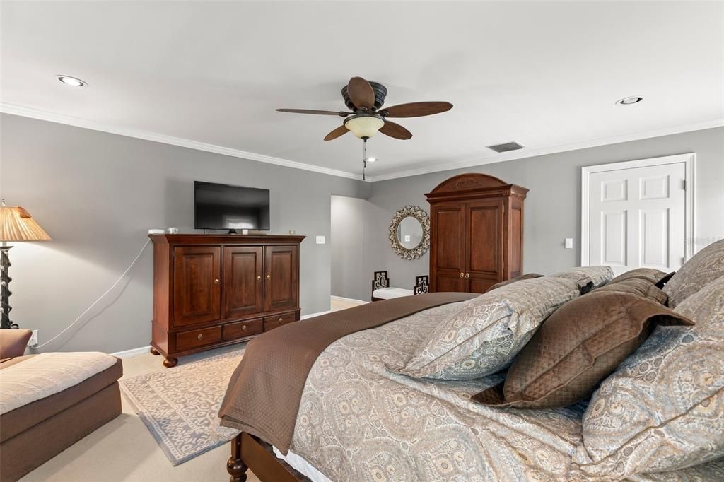 For Rent: $12,000 (4 beds, 5 baths, 3540 Square Feet)