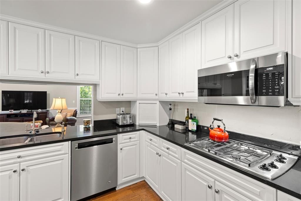 For Rent: $12,000 (4 beds, 5 baths, 3540 Square Feet)