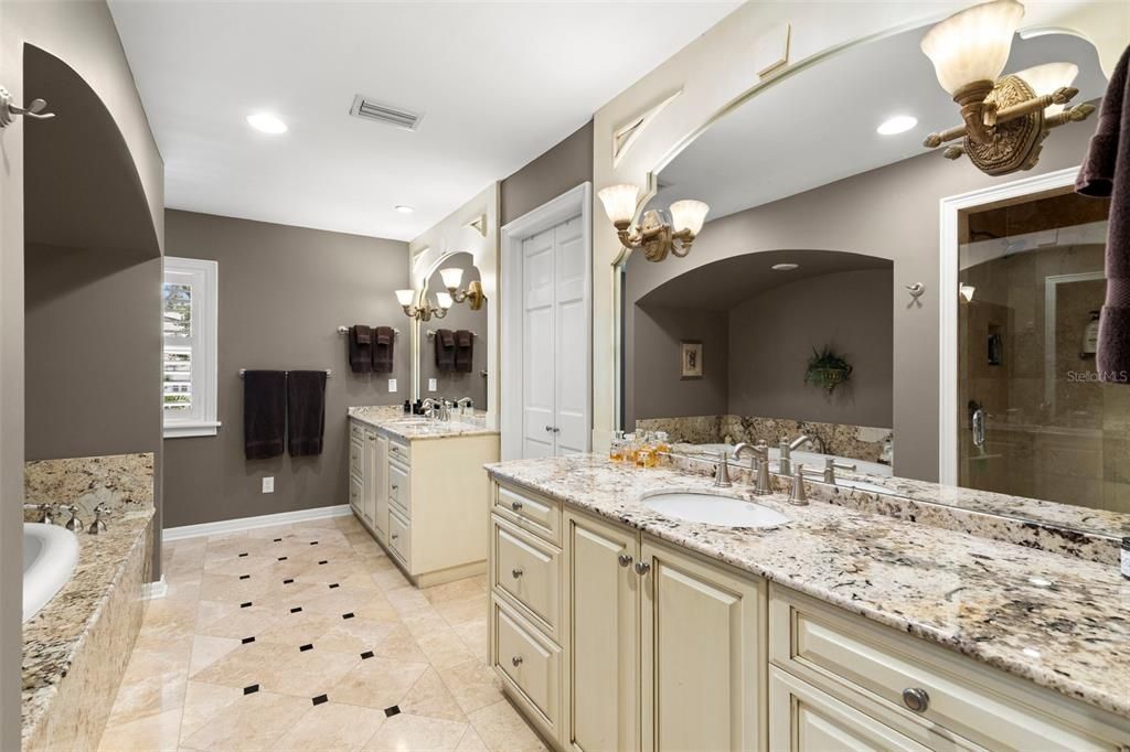 For Rent: $12,000 (4 beds, 5 baths, 3540 Square Feet)