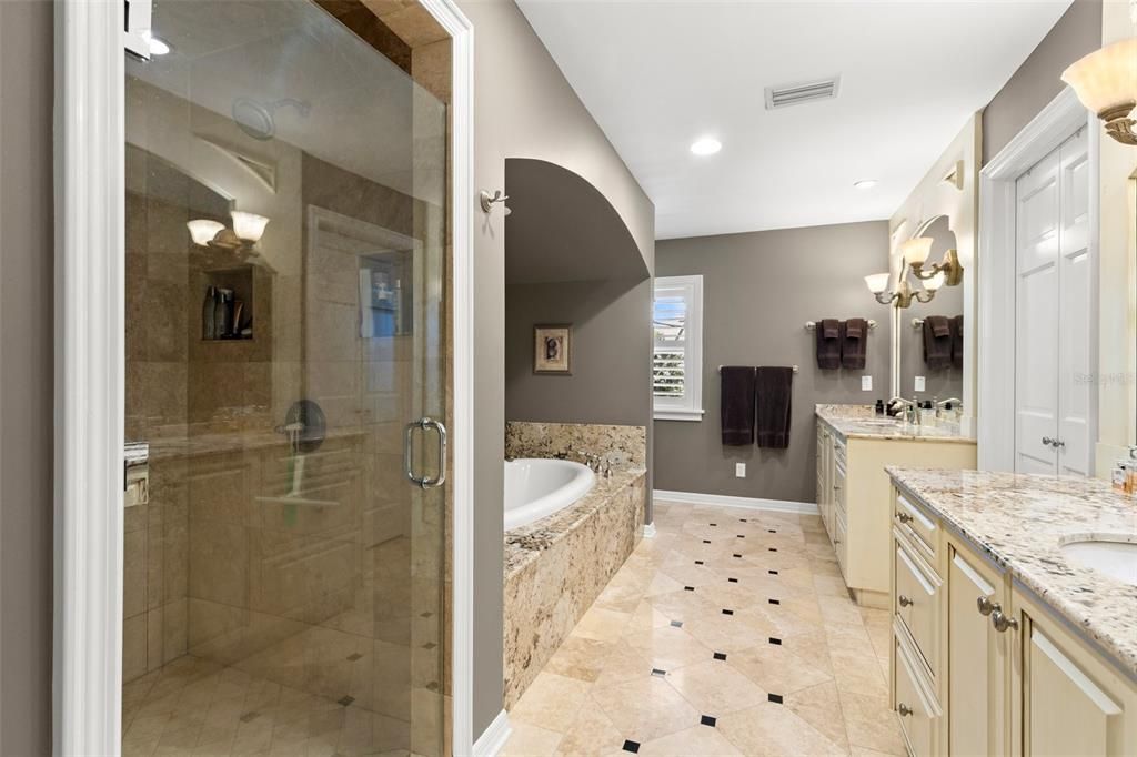 For Rent: $12,000 (4 beds, 5 baths, 3540 Square Feet)