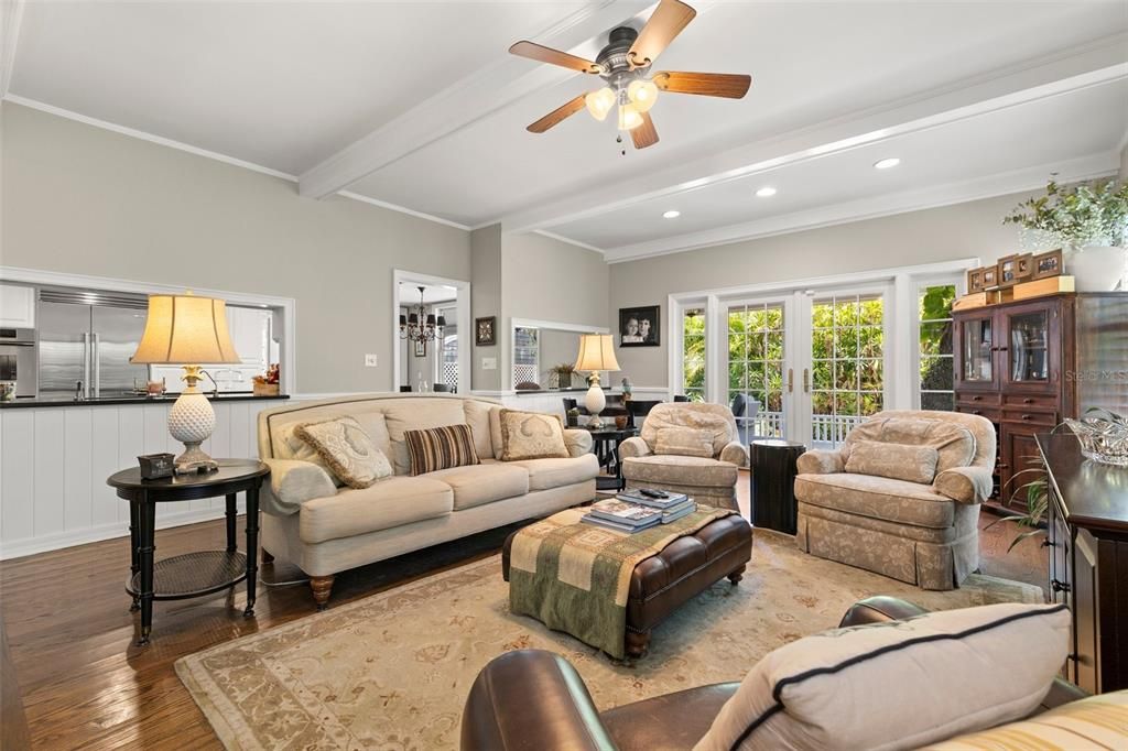 For Rent: $12,000 (4 beds, 5 baths, 3540 Square Feet)