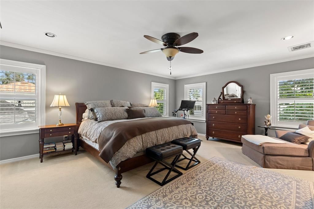 For Rent: $12,000 (4 beds, 5 baths, 3540 Square Feet)