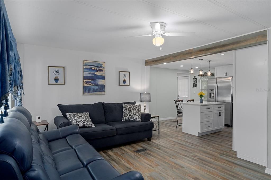 На продажу: $179,000 (3 спален, 2 ванн, 960 Квадратных фут)