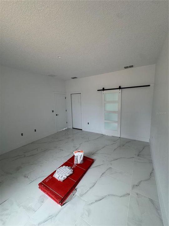 For Sale: $343,000 (3 beds, 2 baths, 1210 Square Feet)