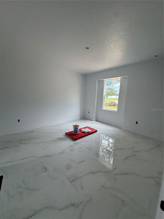 For Sale: $343,000 (3 beds, 2 baths, 1210 Square Feet)