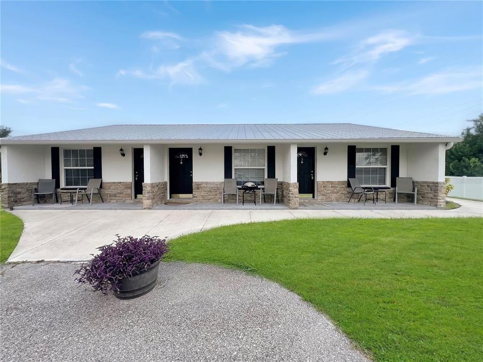 Recently Rented: $1,049 (1 beds, 1 baths, 512 Square Feet)