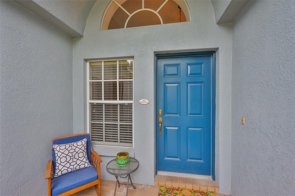 合同活跃: $300,000 (3 贝兹, 2 浴室, 1578 平方英尺)